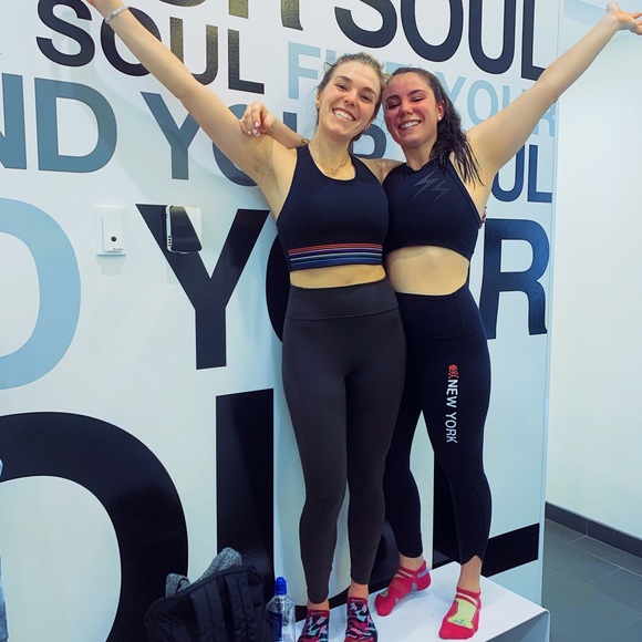 Meet your Posher, Caty - Picture 3 of 5